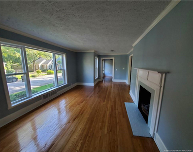 1015 Brook Street - Photo Thumbnail 3