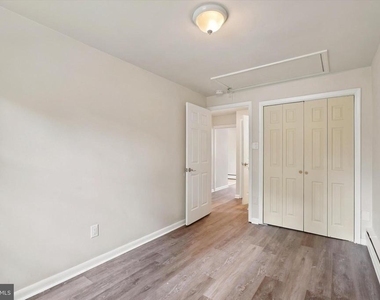 126 4th Avenue - Photo Thumbnail 10