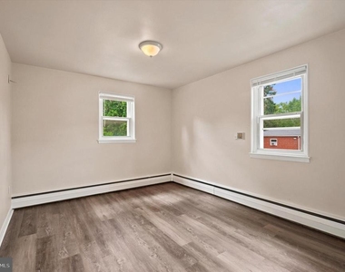 126 4th Avenue - Photo Thumbnail 6