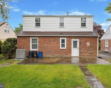 116 Walnut Hill Lane - Photo Thumbnail 14