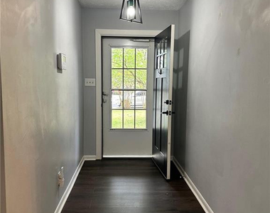 6850 Buttermere Drive - Photo Thumbnail 3