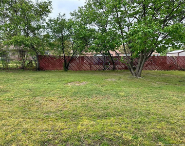 6850 Buttermere Drive - Photo Thumbnail 14