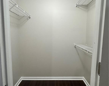 123 Cornwallis Court - Photo Thumbnail 10