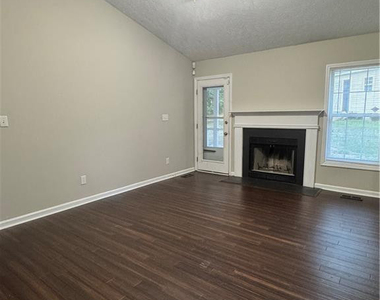 123 Cornwallis Court - Photo Thumbnail 7