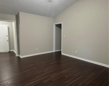 123 Cornwallis Court - Photo Thumbnail 6