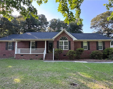 123 Cornwallis Court - Photo Thumbnail 1