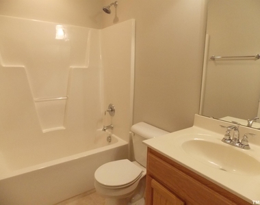 4650 Pooh Corner Drive - Photo Thumbnail 17