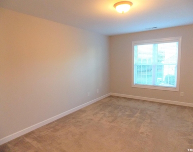4650 Pooh Corner Drive - Photo Thumbnail 15
