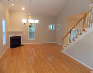 4650 Pooh Corner Drive - Photo Thumbnail 4