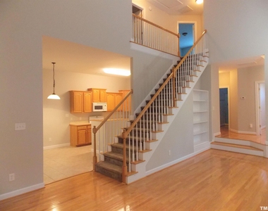 4650 Pooh Corner Drive - Photo Thumbnail 6