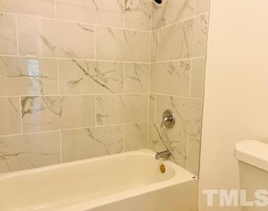 2112 N Hills Drive - Photo Thumbnail 17
