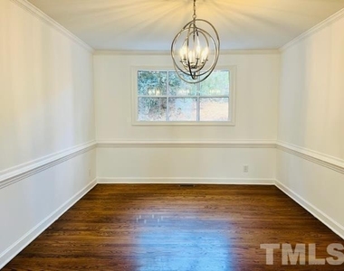 2112 N Hills Drive - Photo Thumbnail 8