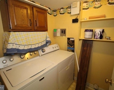 681a Rose Hollow Drive - Photo Thumbnail 14