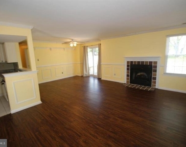681a Rose Hollow Drive - Photo Thumbnail 5
