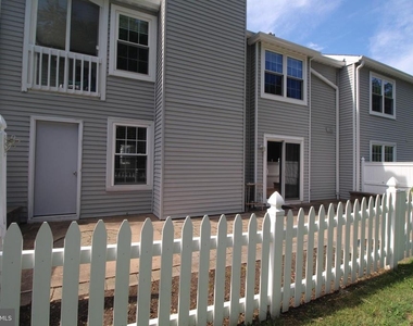 681a Rose Hollow Drive - Photo Thumbnail 6
