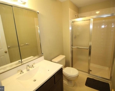 681a Rose Hollow Drive - Photo Thumbnail 10