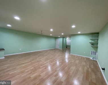 36 Hoover Avenue - Photo Thumbnail 19