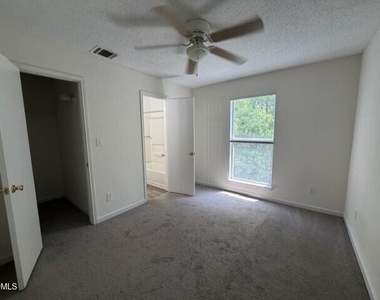 1501 Graduate Lane - Photo Thumbnail 2