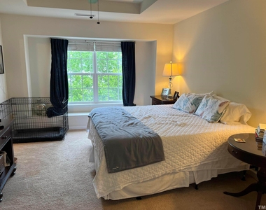 124 Longchamp Lane - Photo Thumbnail 10