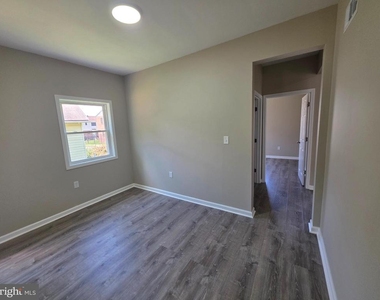 75 Hedge Street - Photo Thumbnail 5