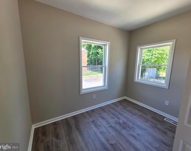 75 Hedge Street - Photo Thumbnail 8