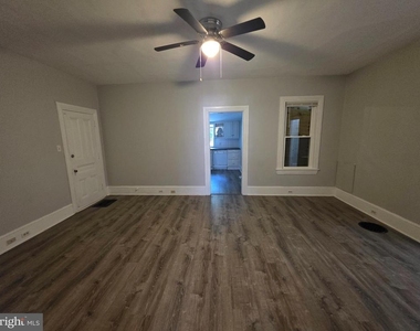 277 E Broadway - Photo Thumbnail 11