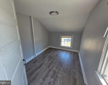 277 E Broadway - Photo Thumbnail 21