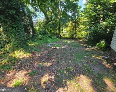 277 E Broadway - Photo Thumbnail 23