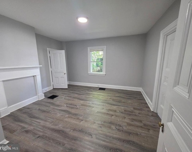 277 E Broadway - Photo Thumbnail 5