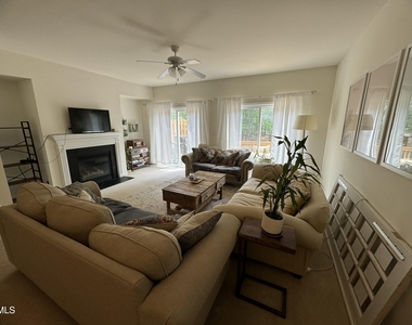 423 Madison Avenue - Photo Thumbnail 2