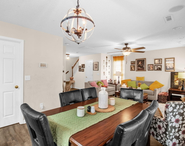 704 Peach Orchard Drive - Photo Thumbnail 6
