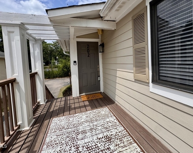 2204 Stafford Avenue - Photo Thumbnail 1