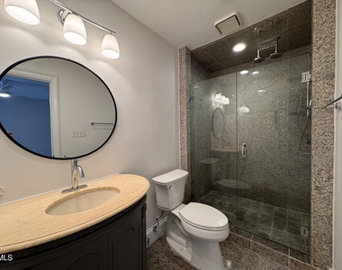 2204 Stafford Avenue - Photo Thumbnail 13