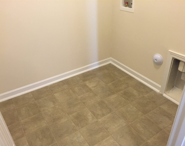 2677 Averon Drive - Photo Thumbnail 13