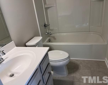 1019 Romeria Drive - Photo Thumbnail 8