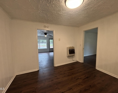 87 Robert Thompson Road - Photo Thumbnail 26