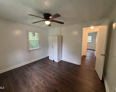 87 Robert Thompson Road - Photo Thumbnail 40