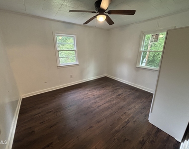 87 Robert Thompson Road - Photo Thumbnail 38