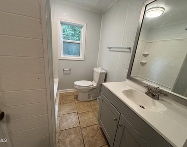 87 Robert Thompson Road - Photo Thumbnail 46