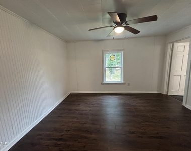 87 Robert Thompson Road - Photo Thumbnail 27
