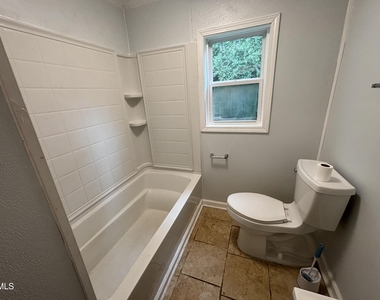 87 Robert Thompson Road - Photo Thumbnail 44