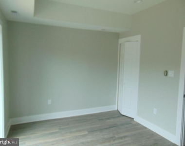 219 Market Street - Photo Thumbnail 12