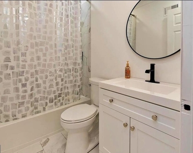 1139 Thackary Court - Photo Thumbnail 12