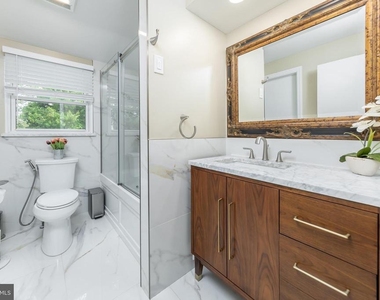 42 Regent Road - Photo Thumbnail 8