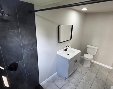 13 W Lake Avenue - Photo Thumbnail 7
