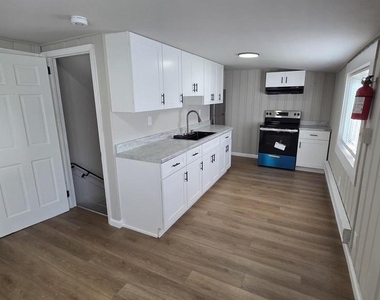13 W Lake Avenue - Photo Thumbnail 10