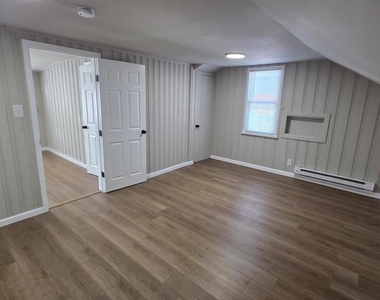 13 W Lake Avenue - Photo Thumbnail 9
