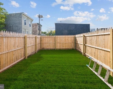 718 Spruce Street - Photo Thumbnail 16