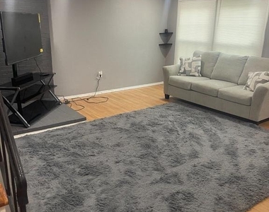 128 Rockland Drive - Photo Thumbnail 1