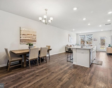 65 Morley Boulevard - Photo Thumbnail 5